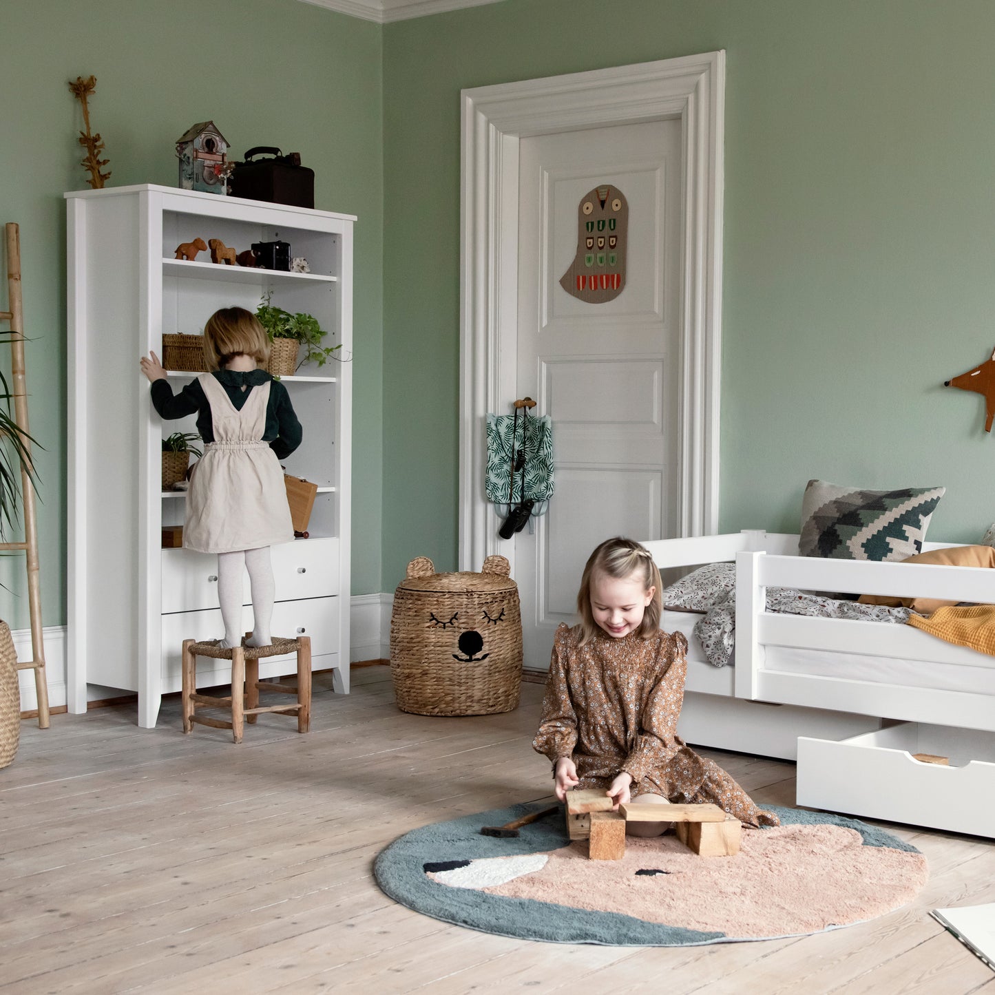 Hoppekids 'Hans' Storage Cabinet - White