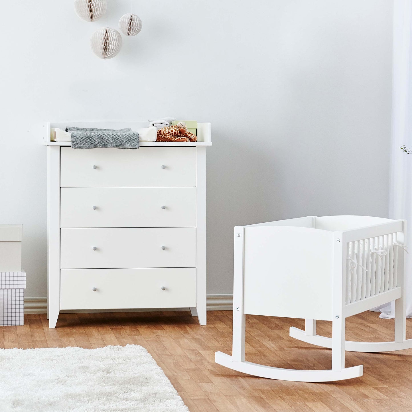 Hoppekids 'Christian' 4 Drawer Dresser/Changing Table - White