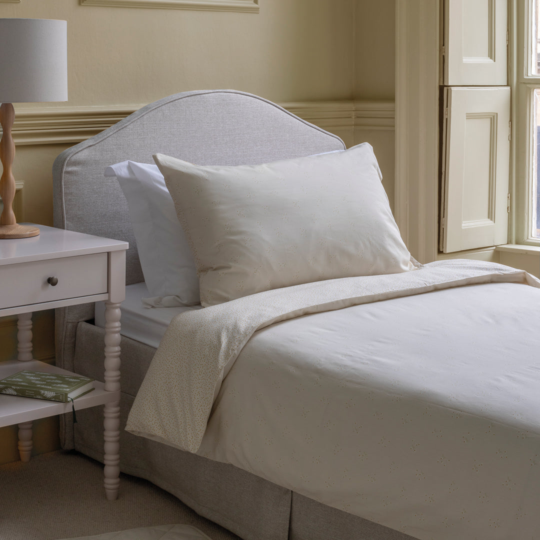 Avery Row Organic Cotton Single Bedding Set - Wild Chamomile