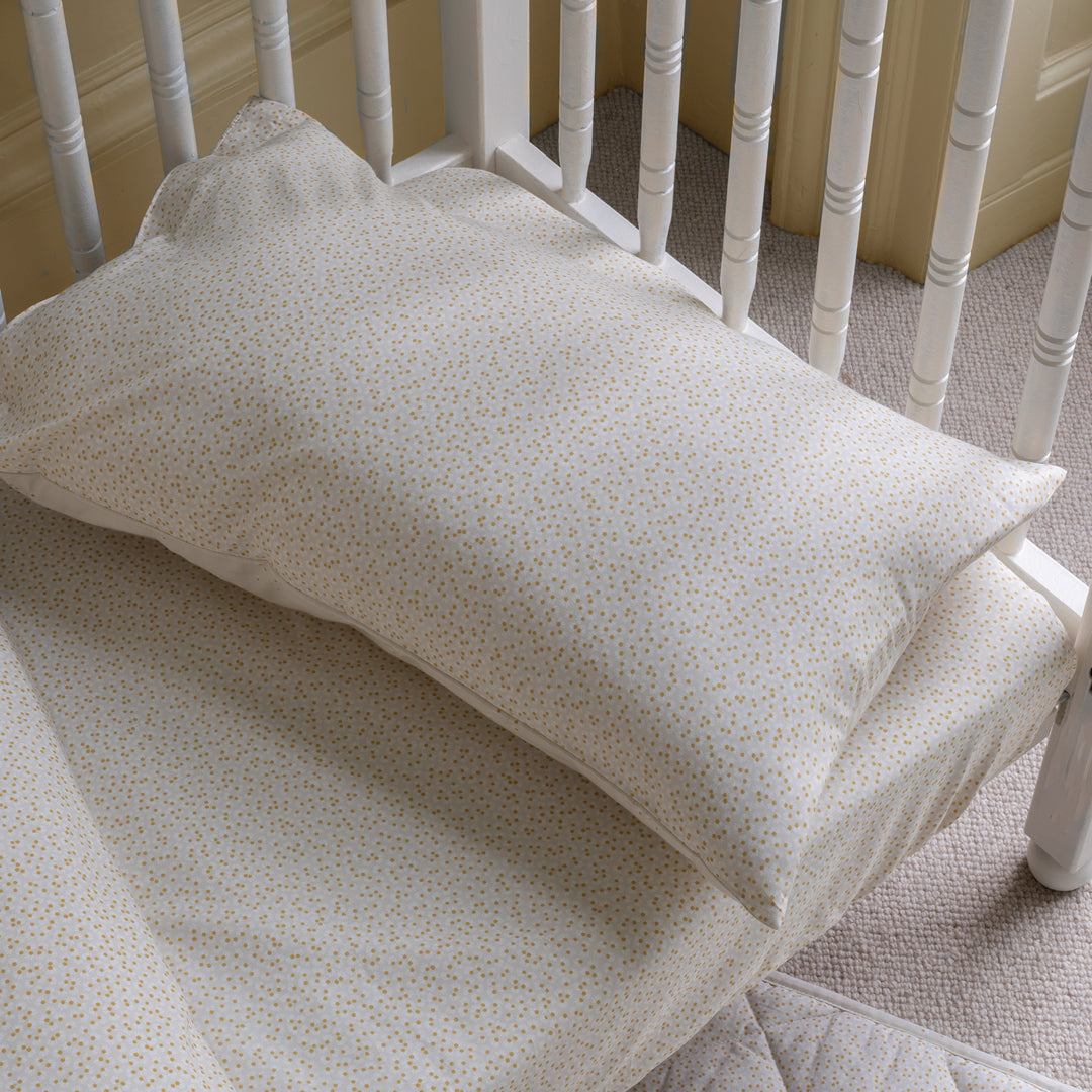 Avery Row Organic Cotton Cotbed Bedding Set - Daisy Meadow