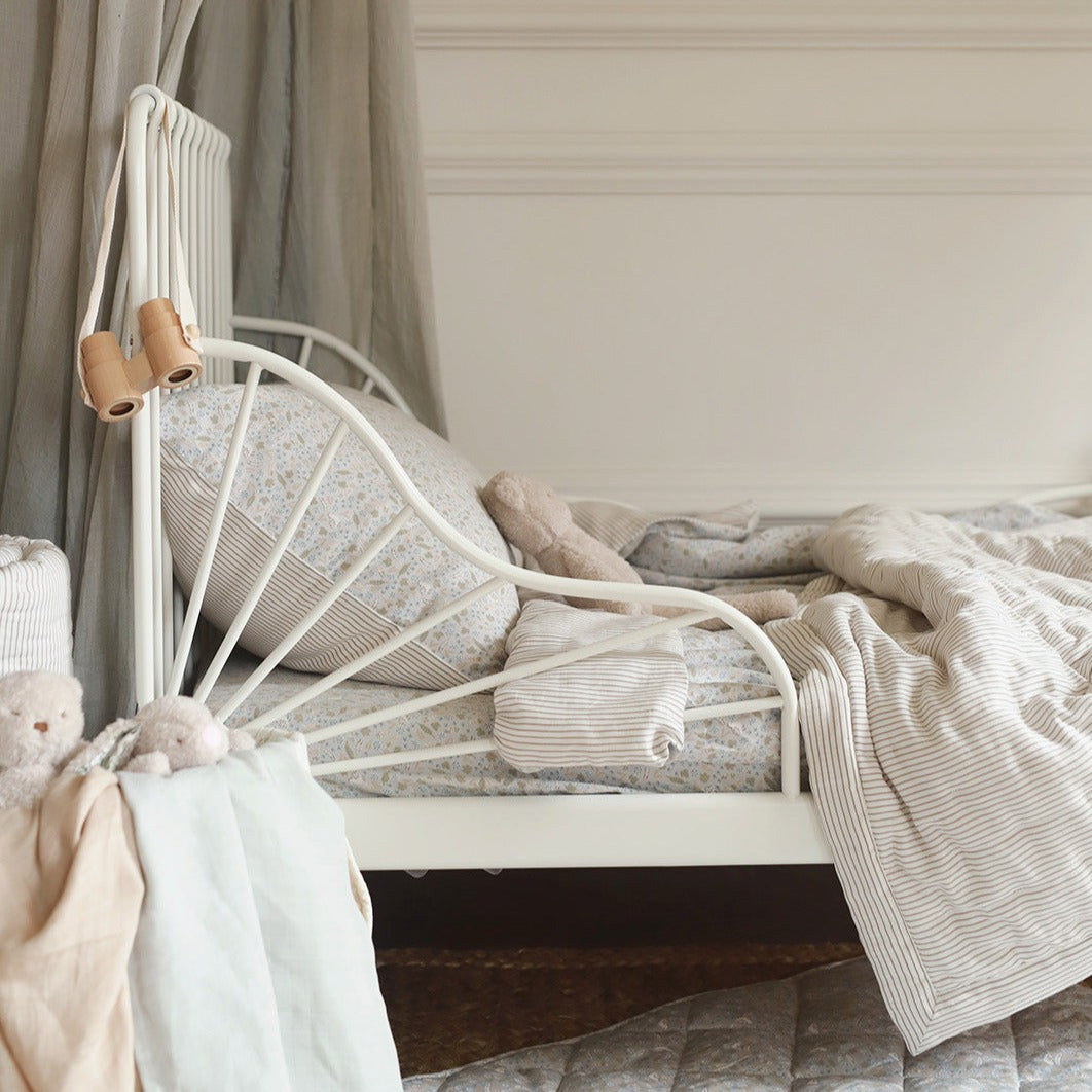 Avery Row Cotbed Fitted Sheet - Nature Trail