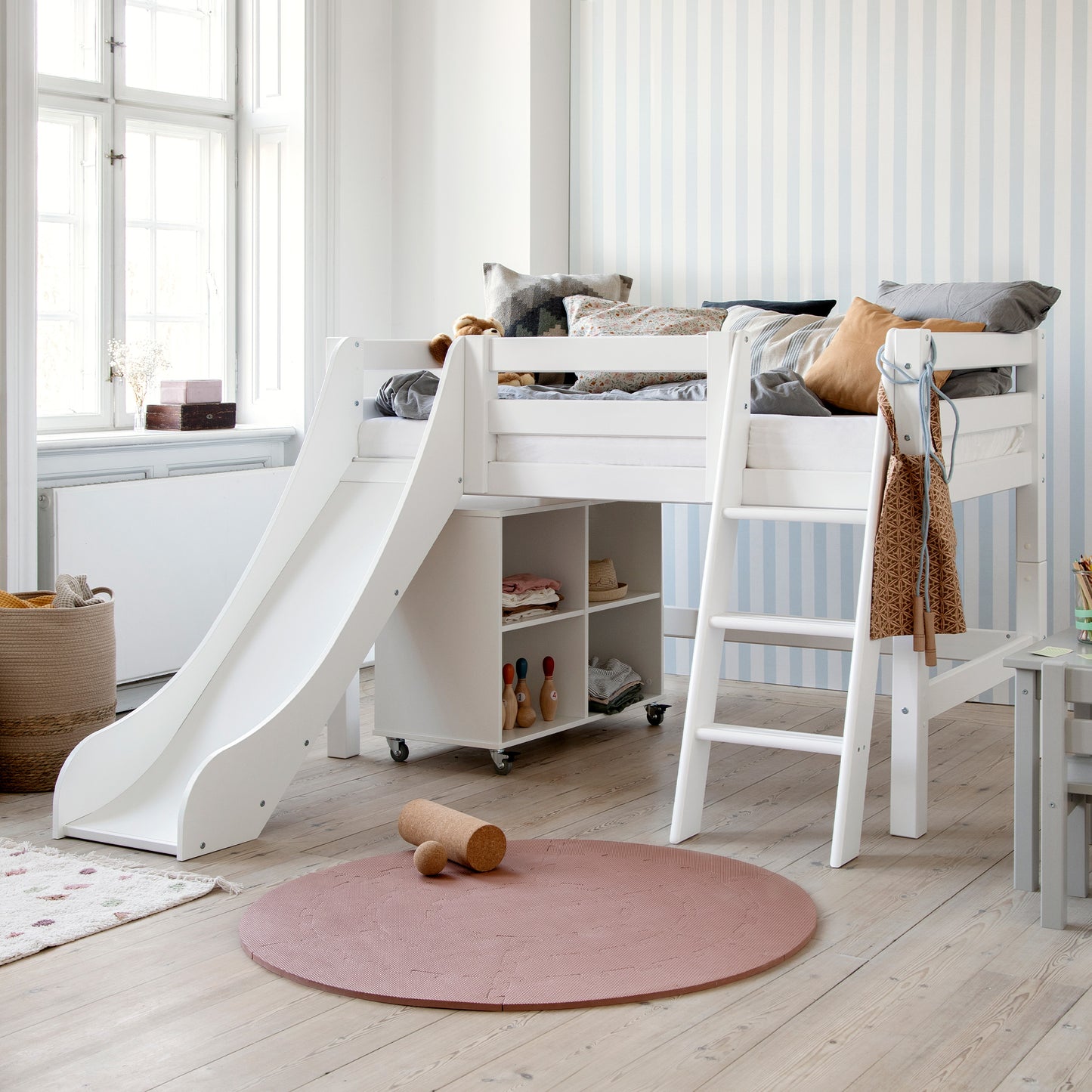 Hoppekids Eco Luxury Mid Sleeper Bed with Slide - White