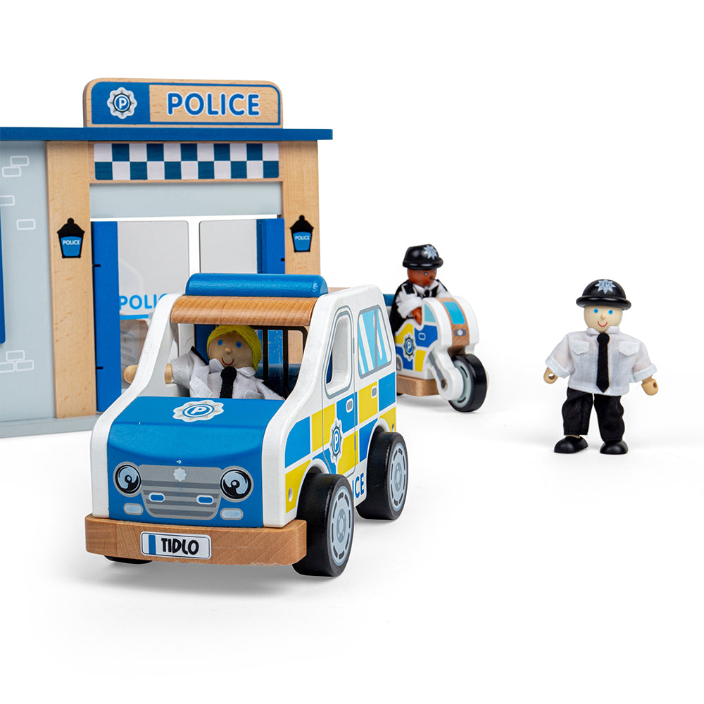 Tidlo WTidlo Wooden Police Carooden Police Station Toy Bundle