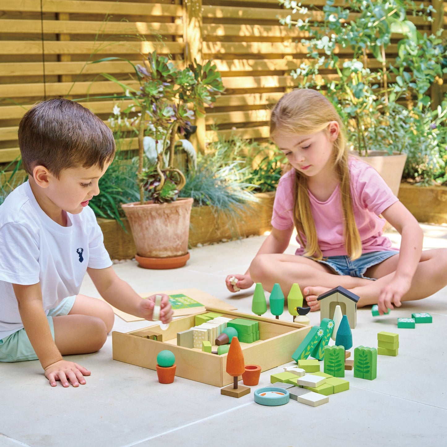 Tender Leaf Toys Wooden Little Garden Designer Playset
