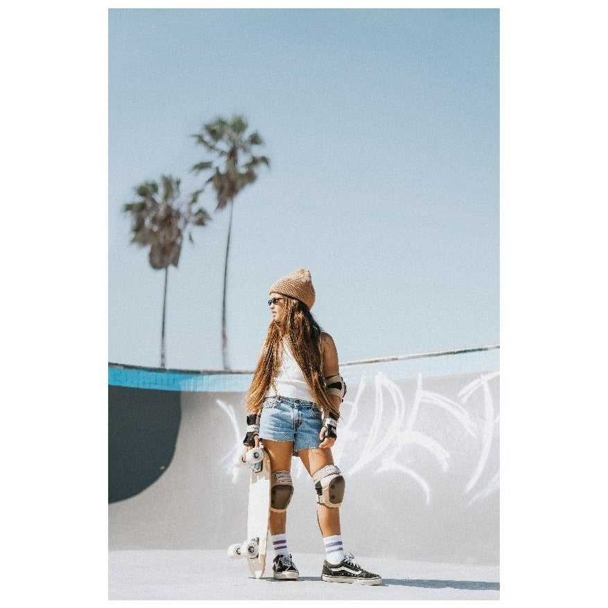 Banwood Skateboard + Protective Gear - Mint