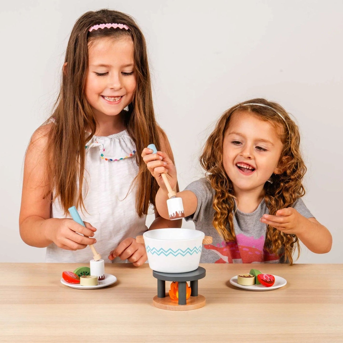 Bigjigs Wooden Toy Chocolate Pot For Two
