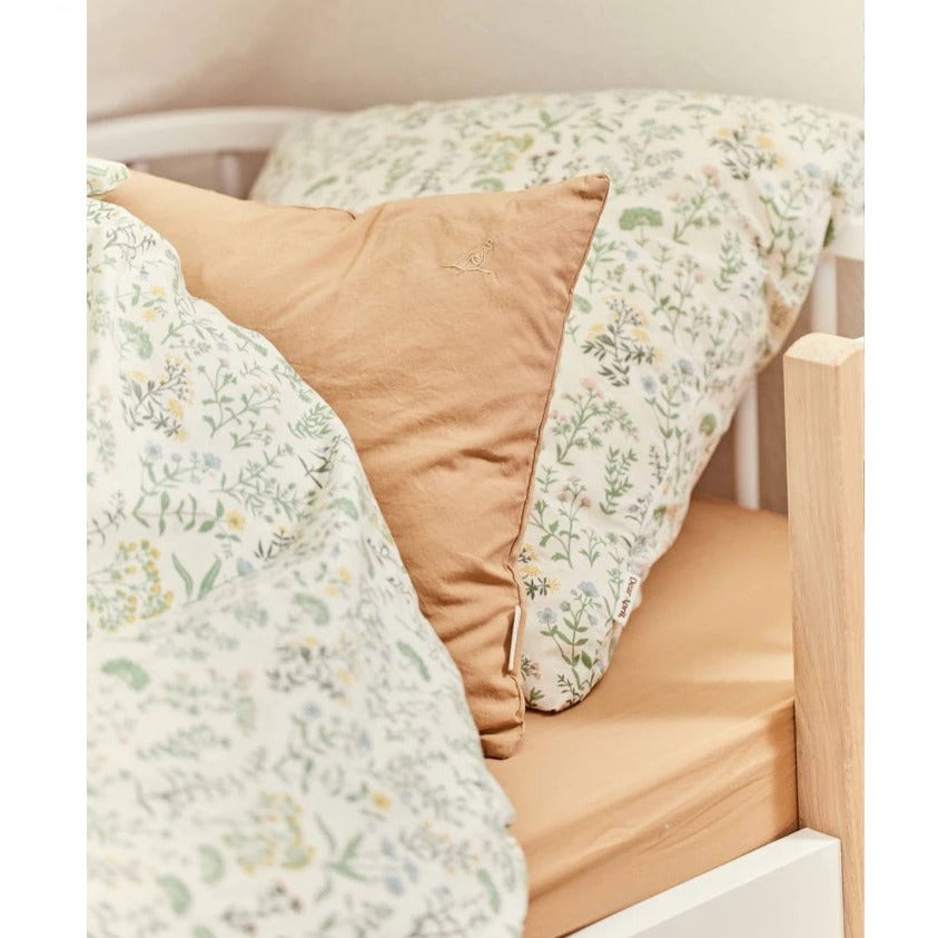 Dear April Fitted Junior Sheet - 68 x 162cm - Sandy Feet