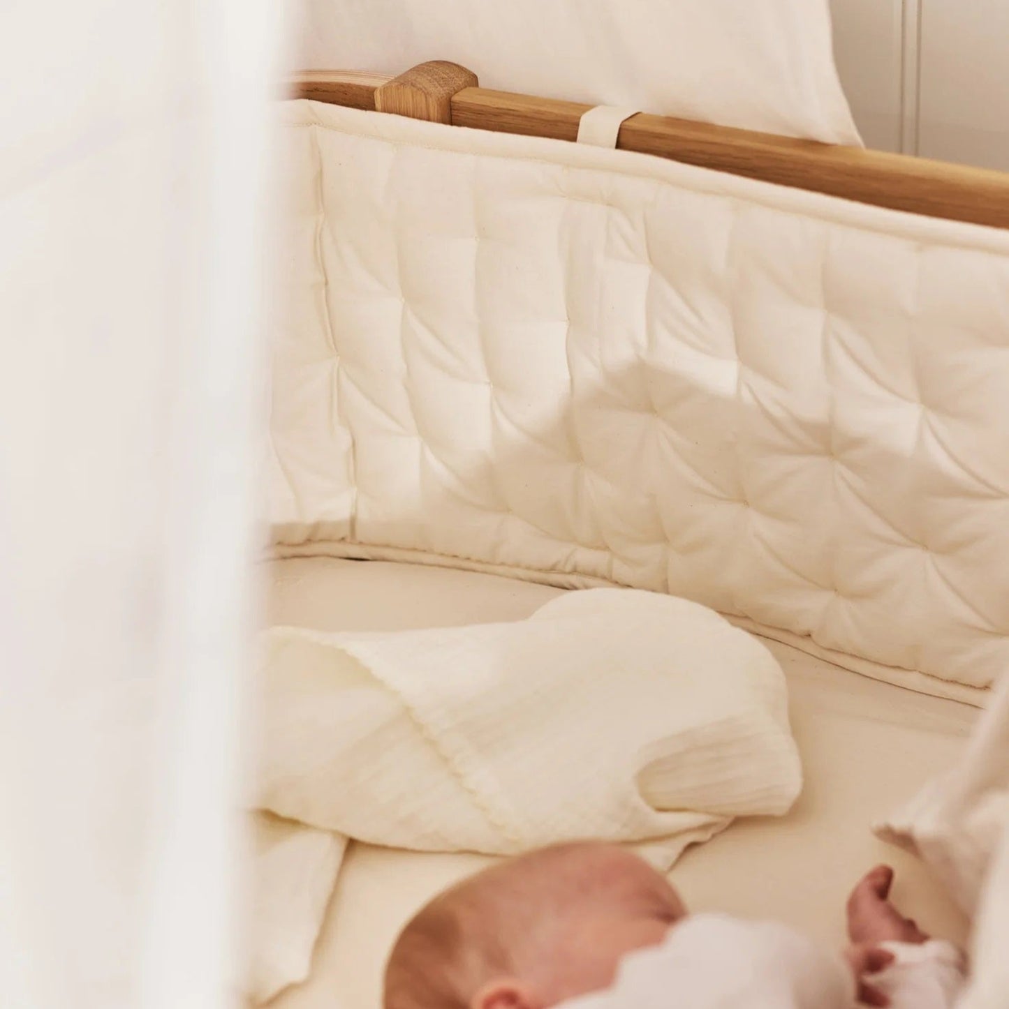 Dear April Cot Bumper - Pure Nature