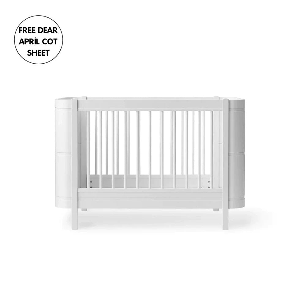 Oliver Furniture Wood Mini+ Cot Bed Incl. Junior Kit - White