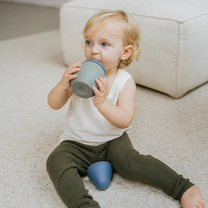 Elhee Silicone Bubble Learning Sippy Cup - 240ml Blue/Grey