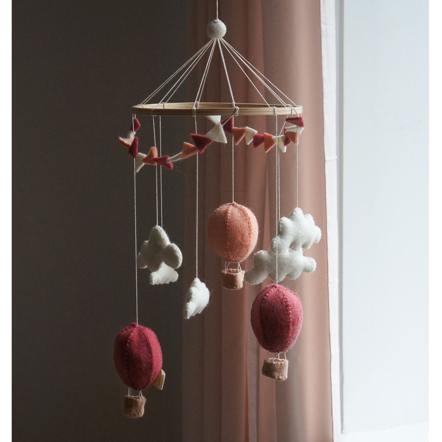 Gamcha Felt Baby Mobile - Air Balloons - Coral Pink