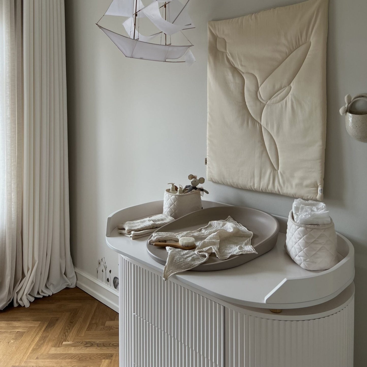 Kas Kopenhagen Kai Dresser & Changing Unit - White Oak