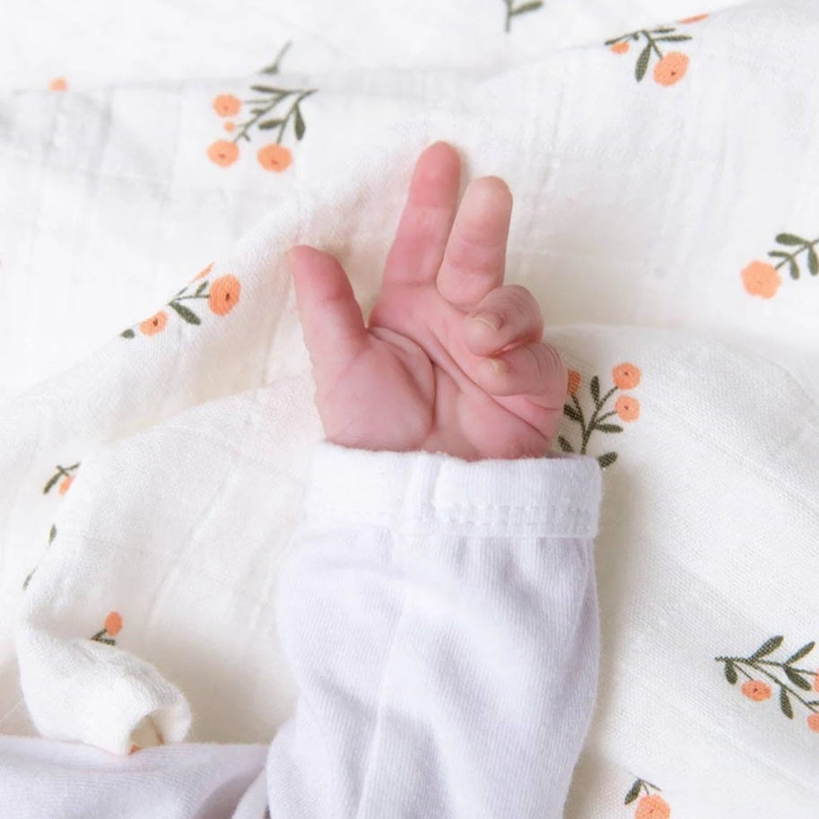 A Little Lovely Company Organic Muslin Cloths - 2 Pack - Little Flowers