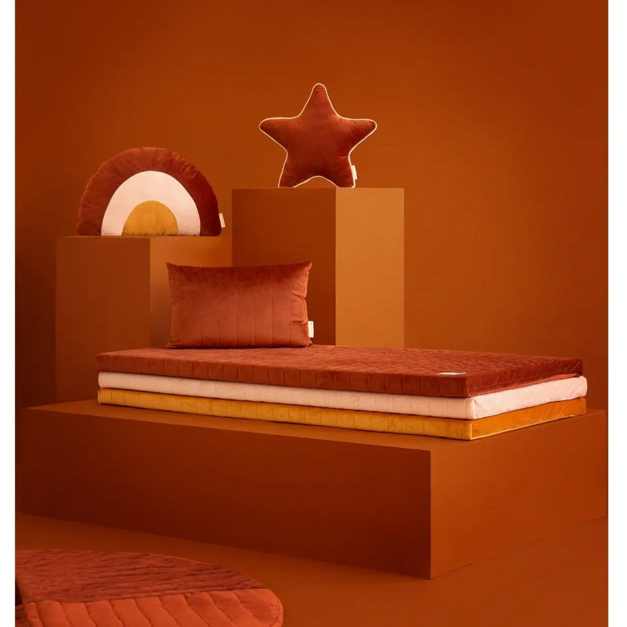 Nobodinoz Zanzibar Velvet Play Mattress - Wild Brown