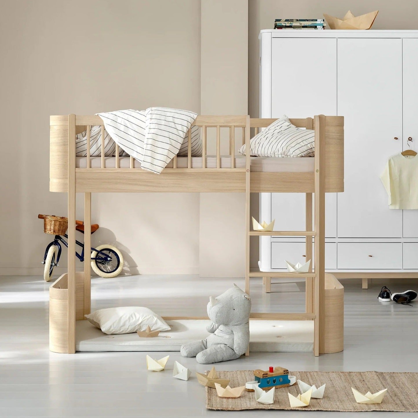 Oliver Furniture Wood Mini+ Low Loft Bed - Oak