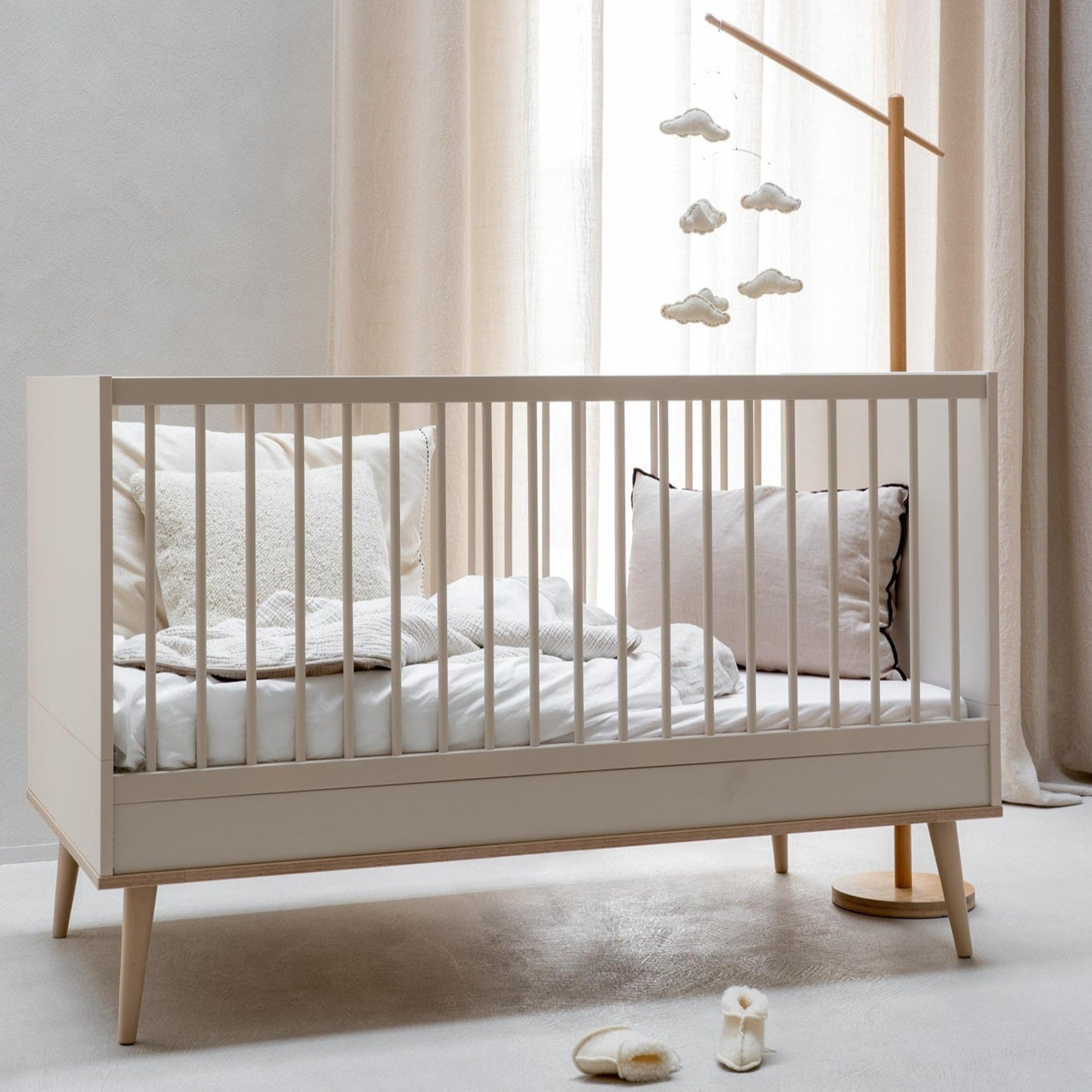 Quax Flow Convertible Cot Bed - 140 x 70 cm - Clay