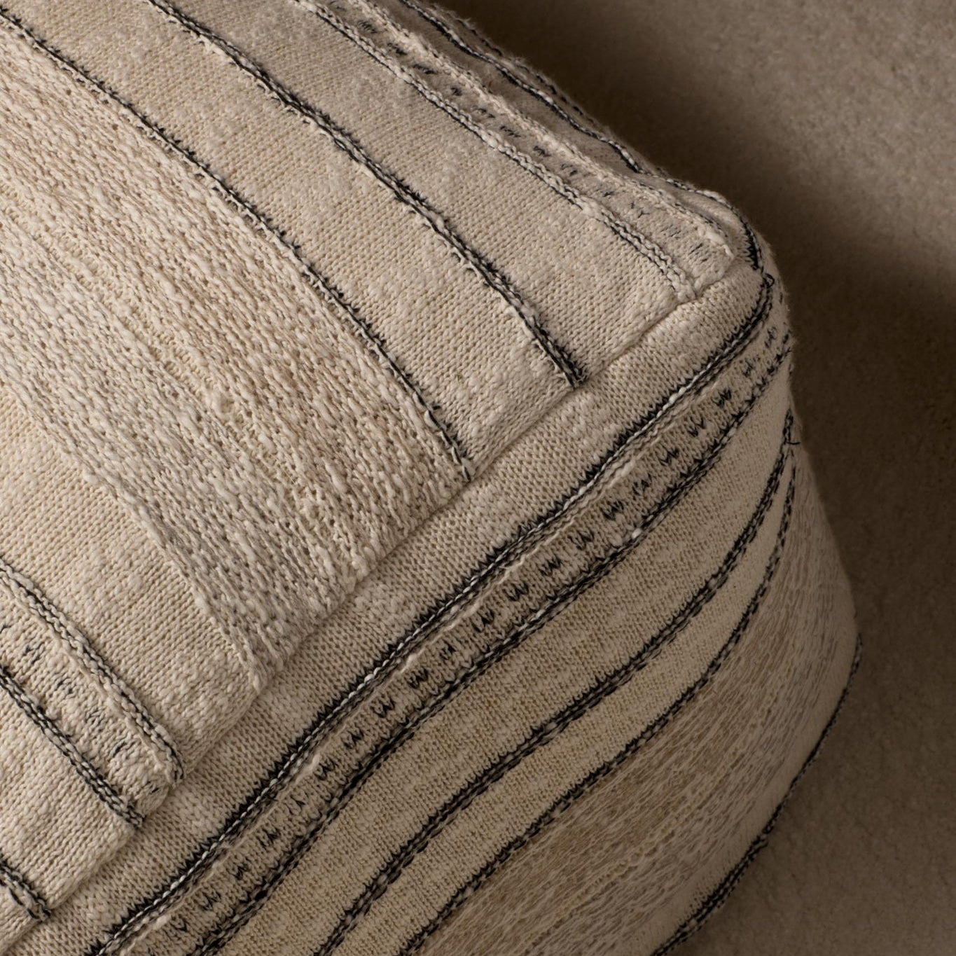 Quax Knitted Ottoman - Tricot