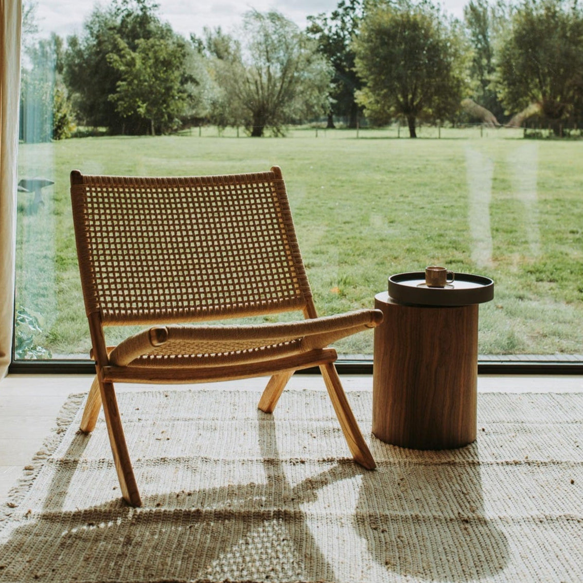 Quax Side Table With Rotary Table