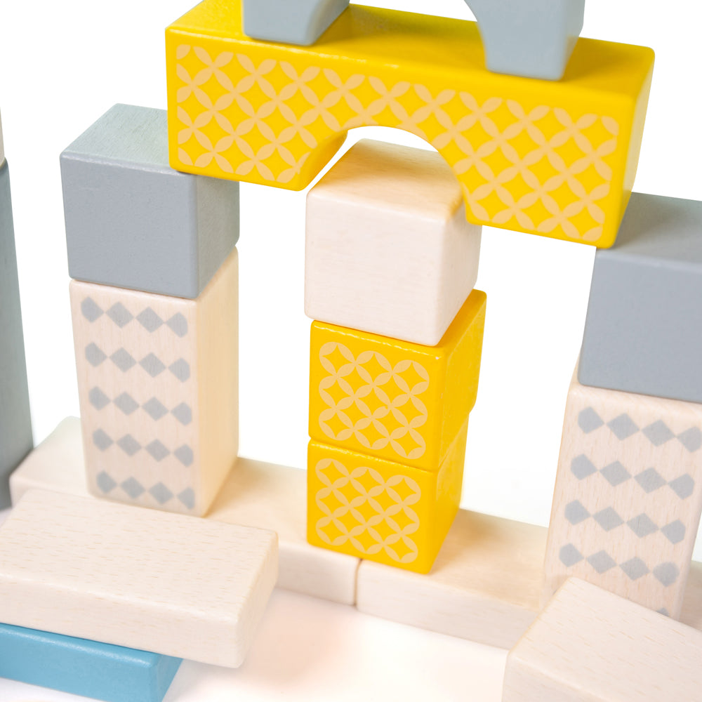 Bigjigs Drum of 50 Wooden Building Blocks