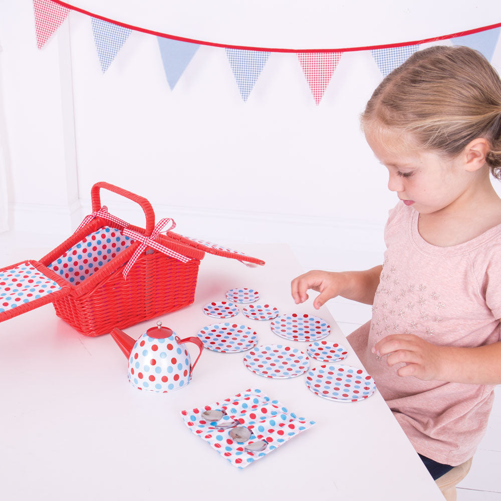 Bigjigs Spotted Tea Basket Toy Set