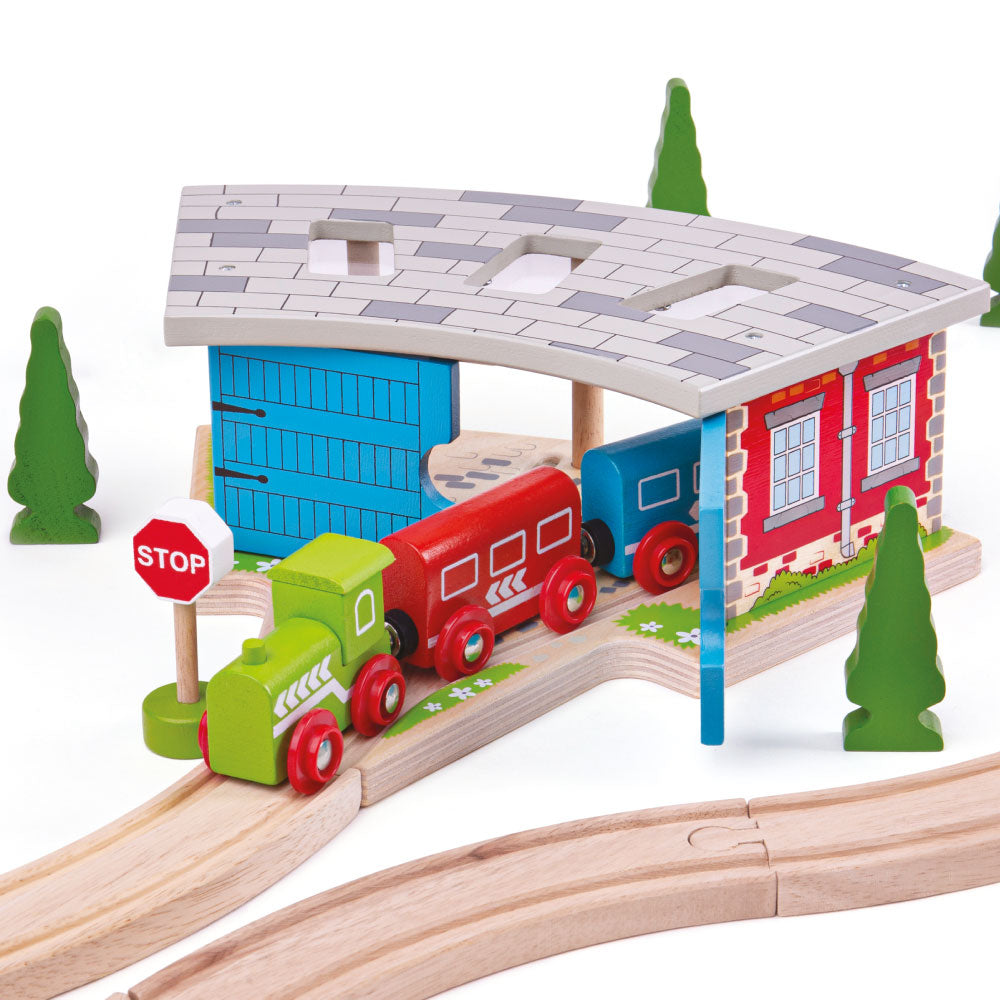 Bigjigs Rail Wooden Triple Engine Shed