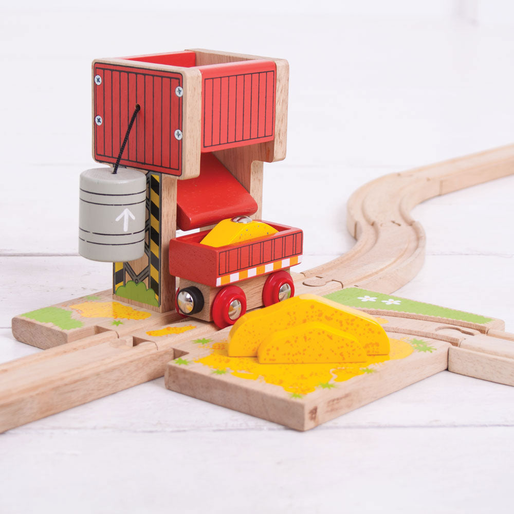 Bigjigs Rail Wooden Sand Tower
