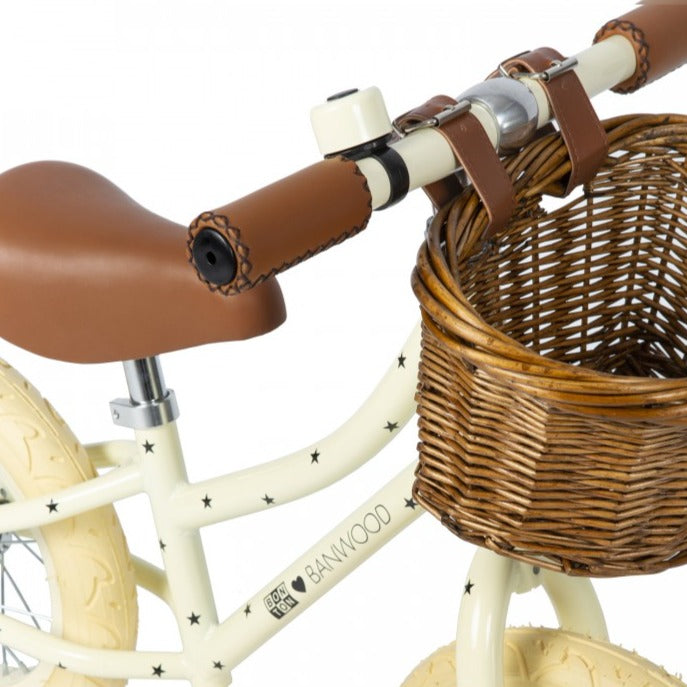 Banwood 'First Go!' Balance Bike & Basket - Bonton Cream