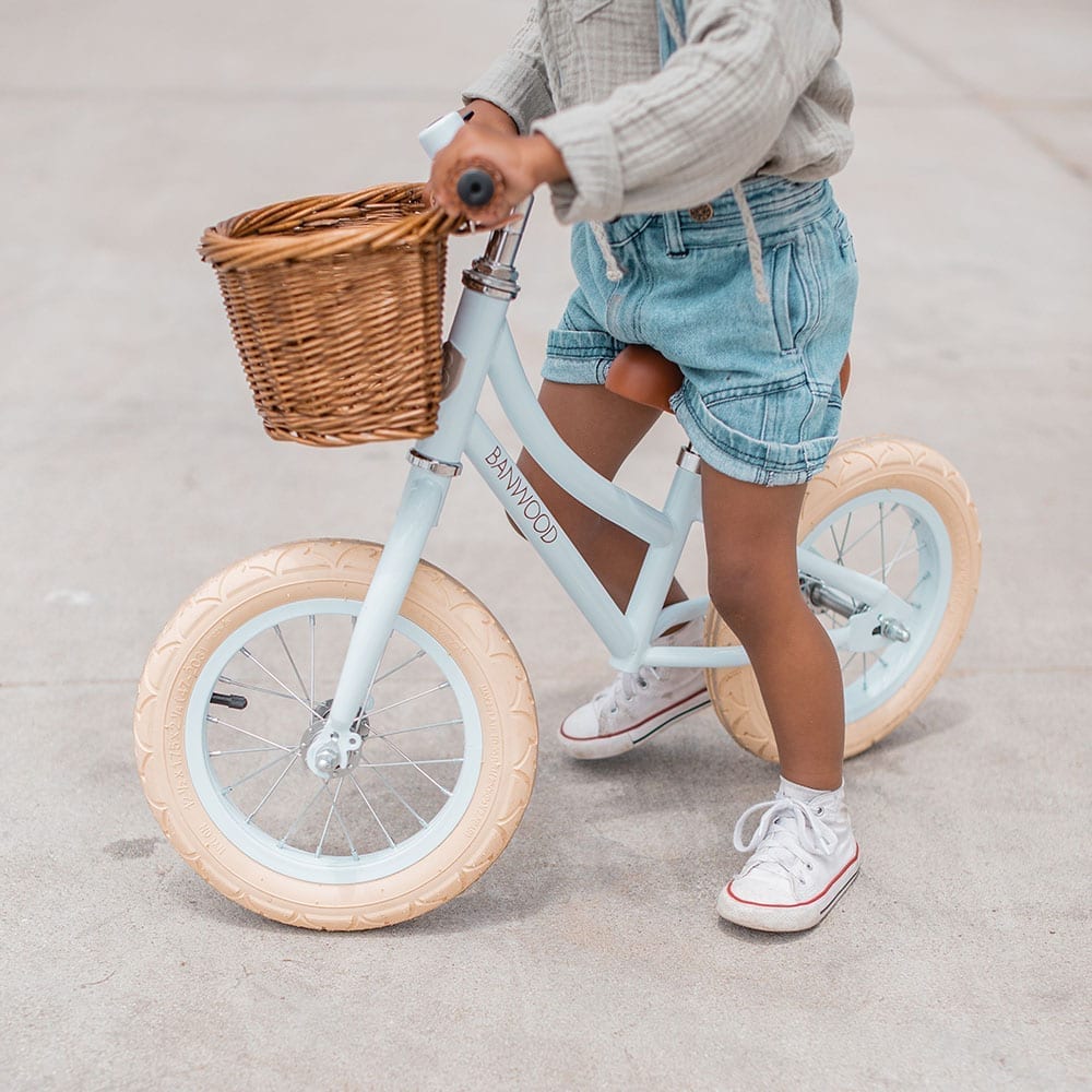Banwood 'First Go!' Balance Bike - Sky Blue