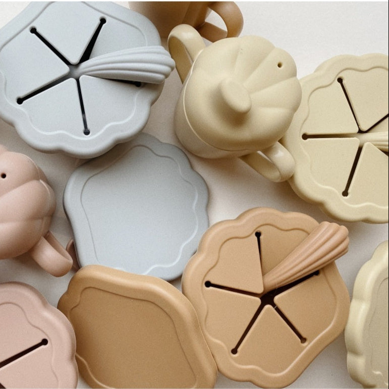 Konges Slojd Silicone Clam Tableware Set - Almond