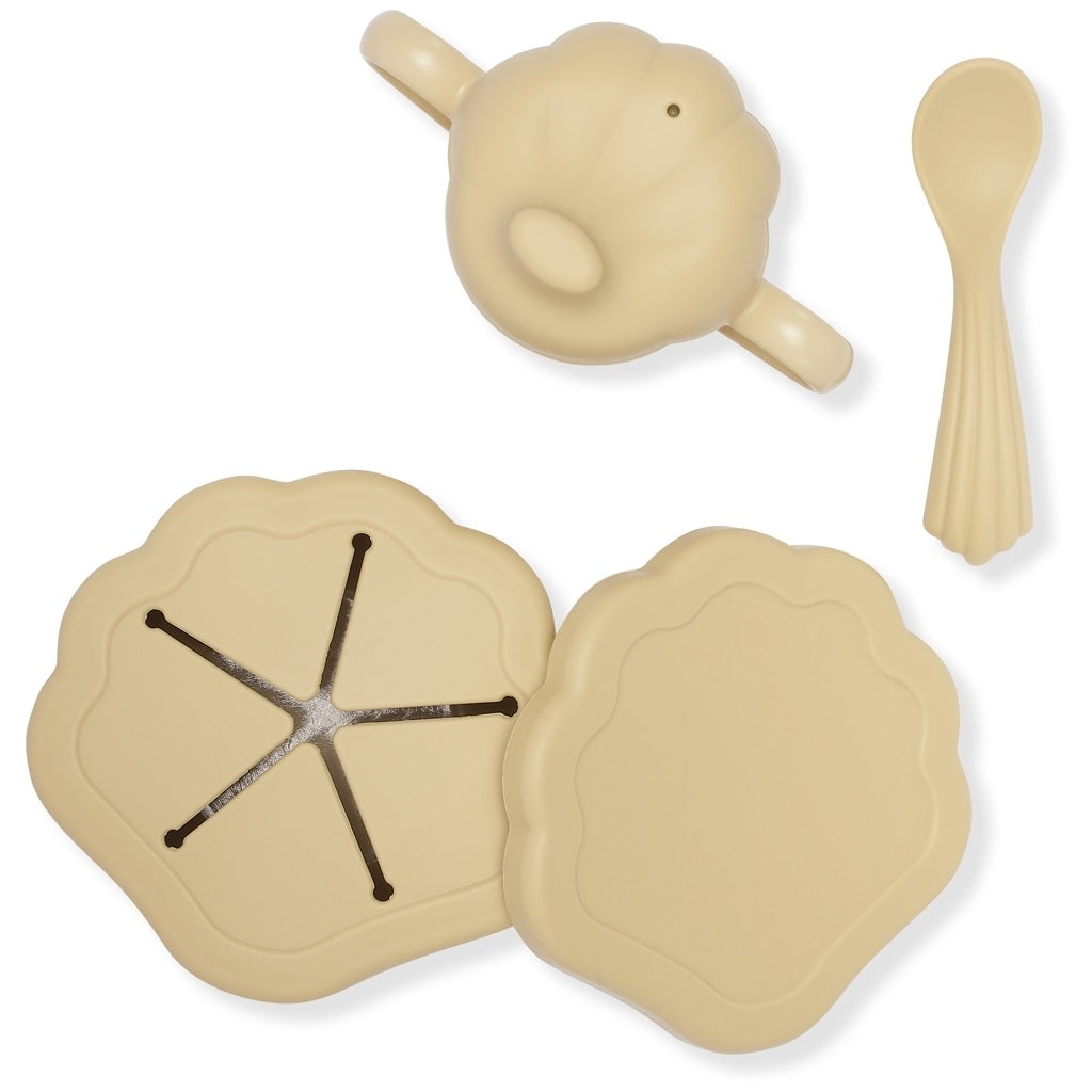 Konges Slojd Silicone Clam Tableware Set - Lemonade