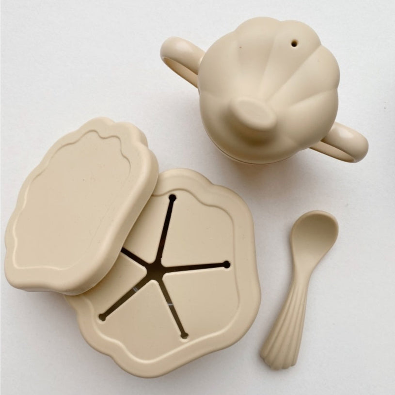 Konges Slojd Silicone Clam Tableware Set - Lemonade