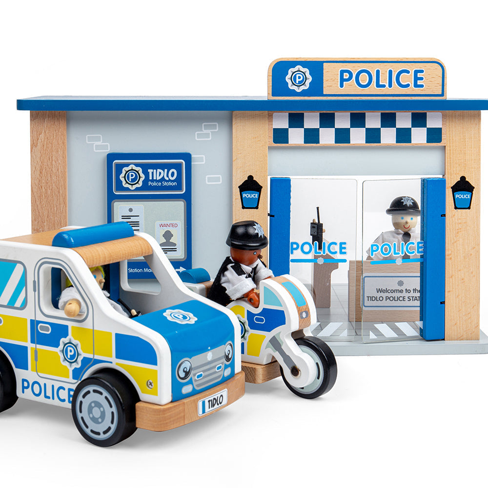 Tidlo Wooden Police Toy Bundle