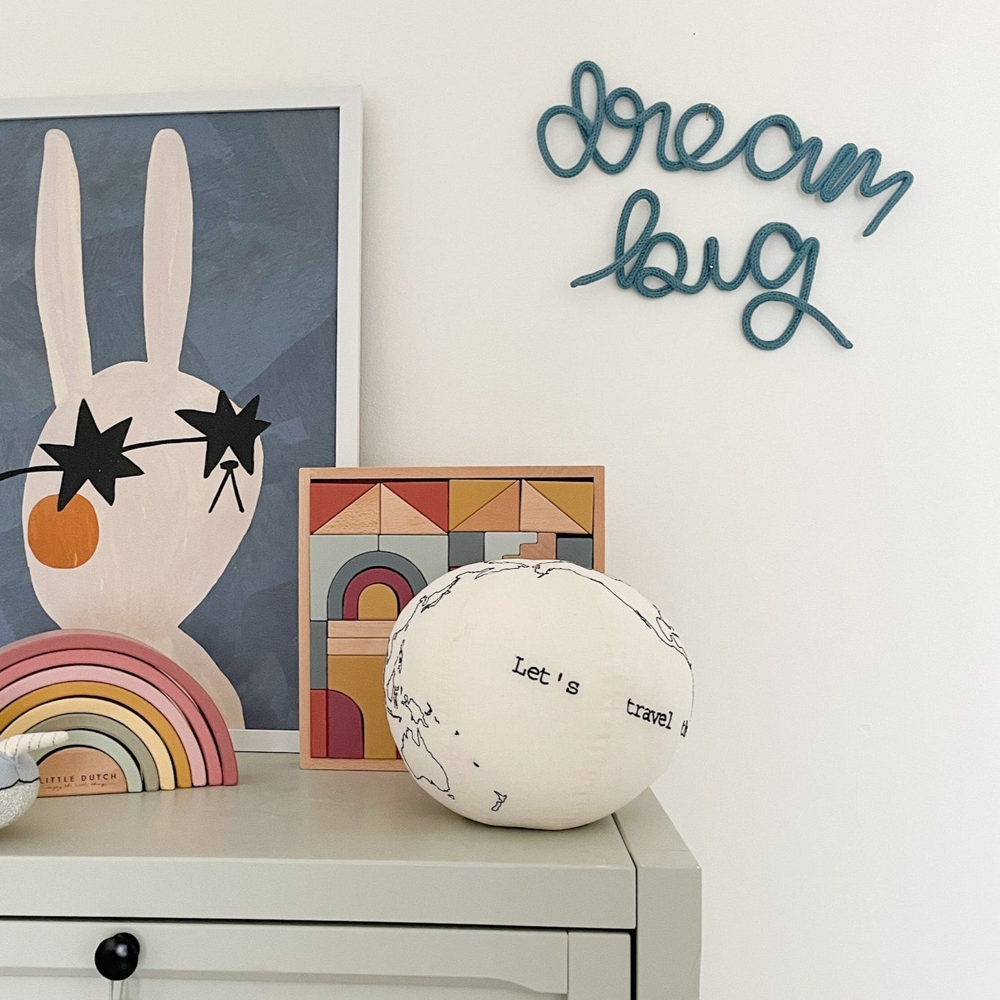 heykiddostudio 'Dream Big' Word Wall Sign
