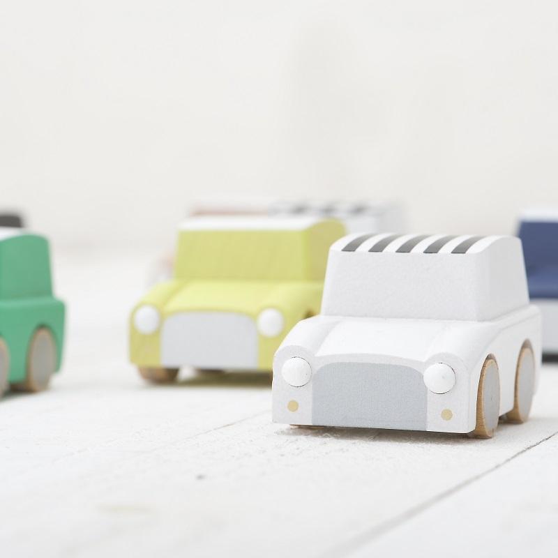 Kiko & GG Kuruma Classic Wooden Wind Up Car - White/Stripes