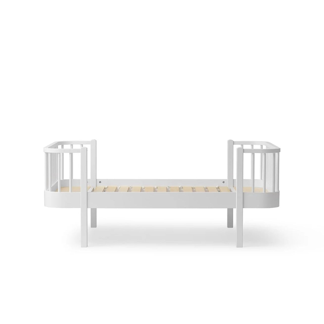 Oliver Furniture Wood Original Junior Bed - White