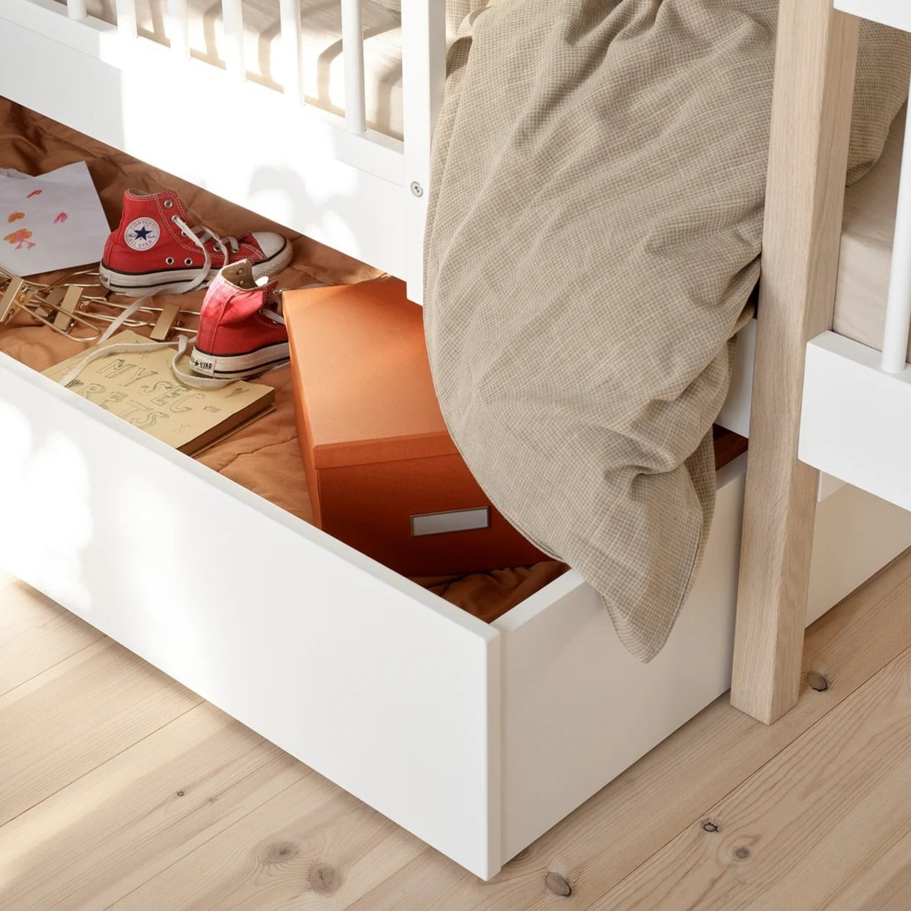 Oliver Furniture Wood Lounger Bed 90 - White/Oak