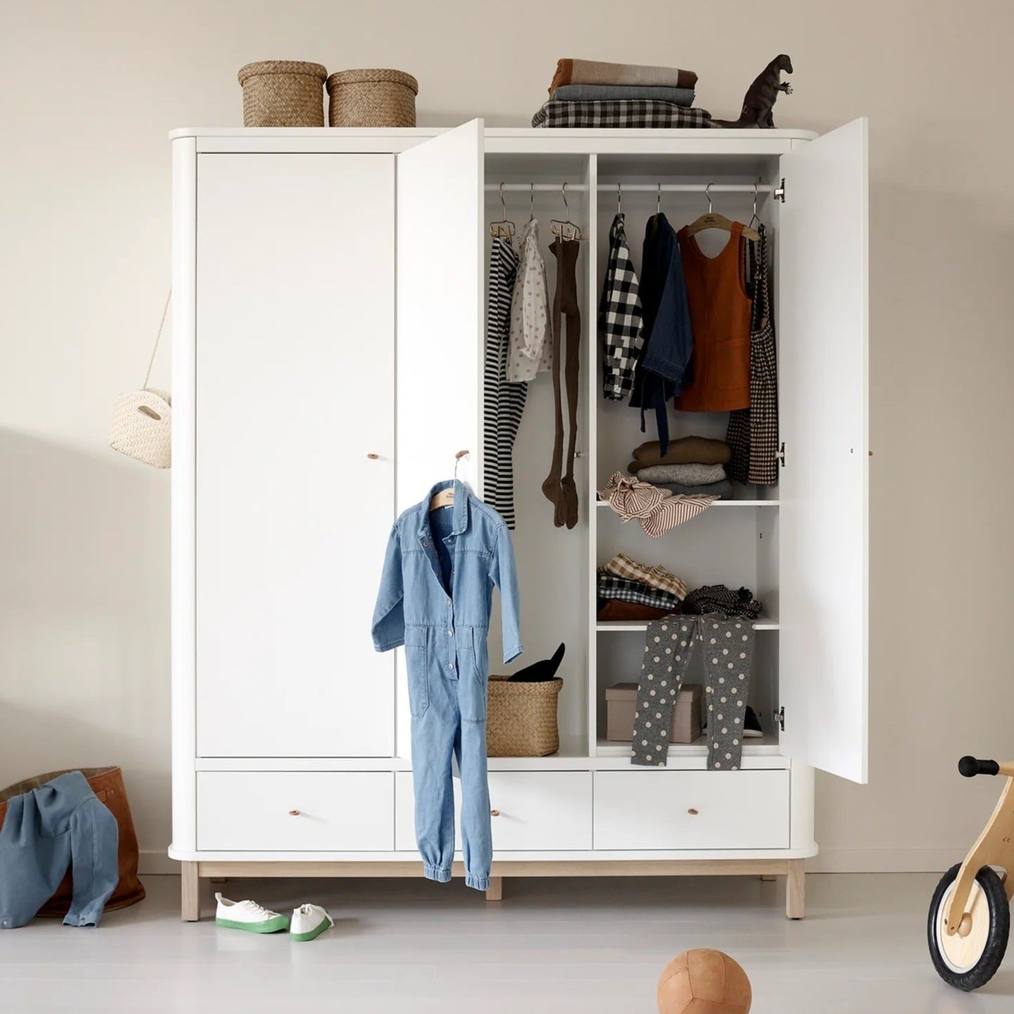 Oliver Furniture Wood Wardrobe - 3 Doors - White/Oak