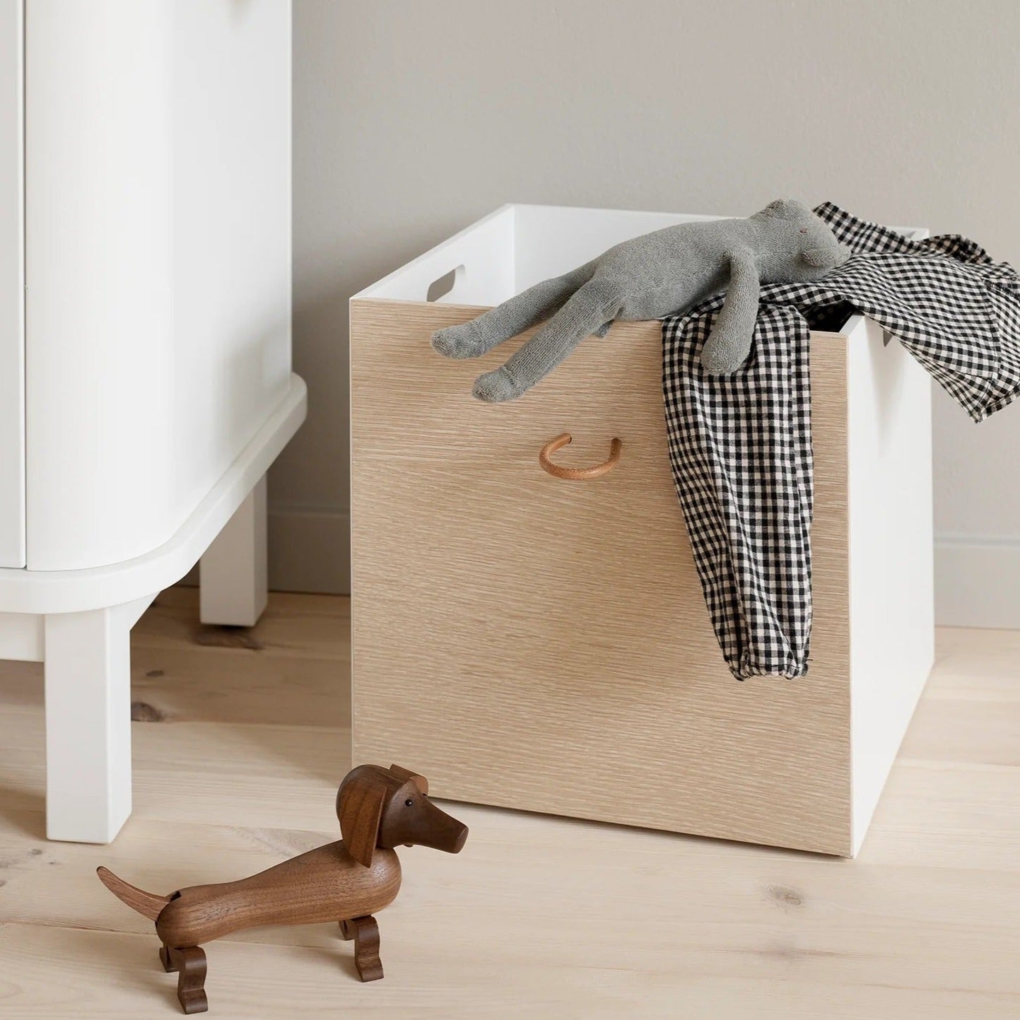 Oliver Furniture Wood Shelving Unit - 3 x 1 With Base