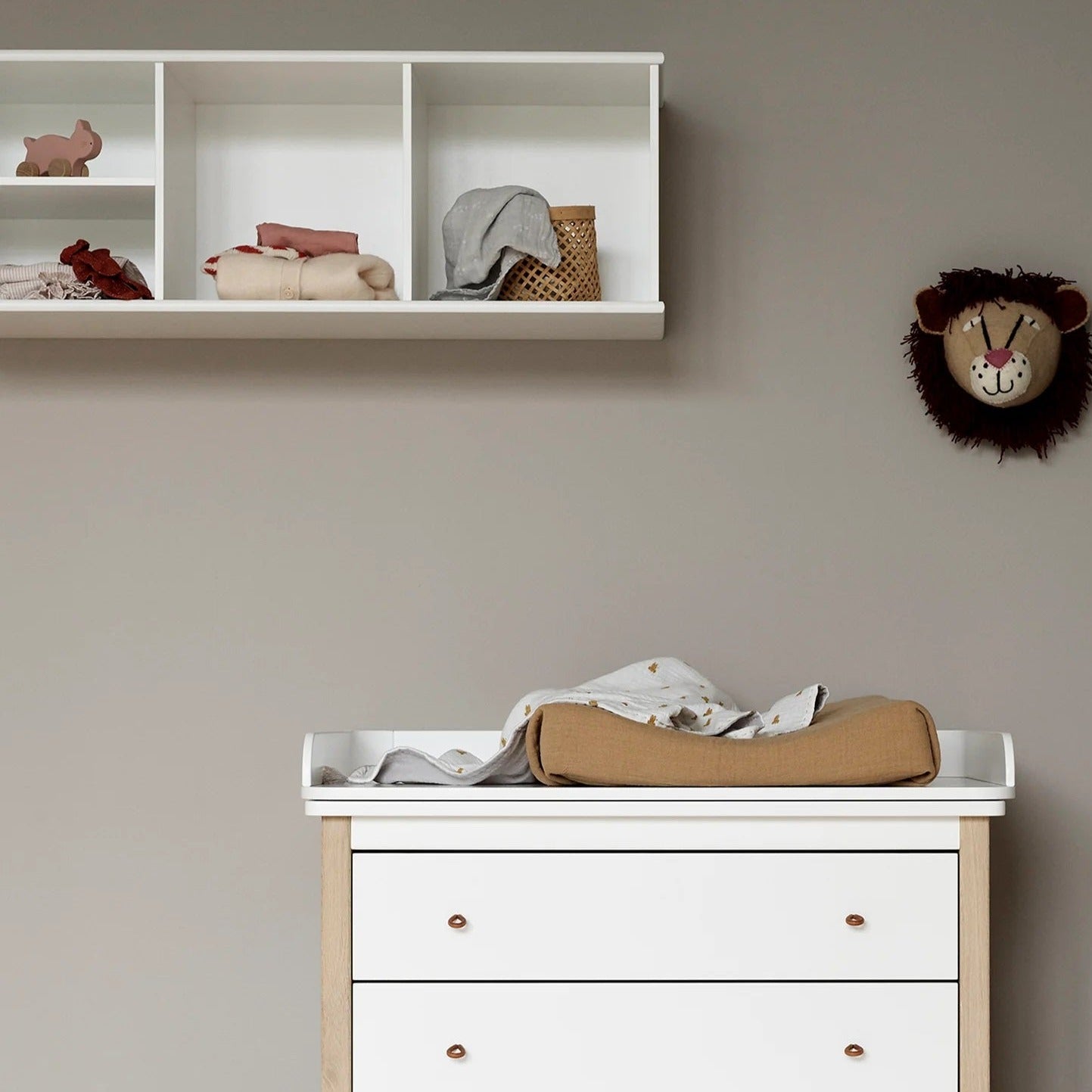 Oliver Furniture Wood Shelving Unit - 3 x 1 With Support