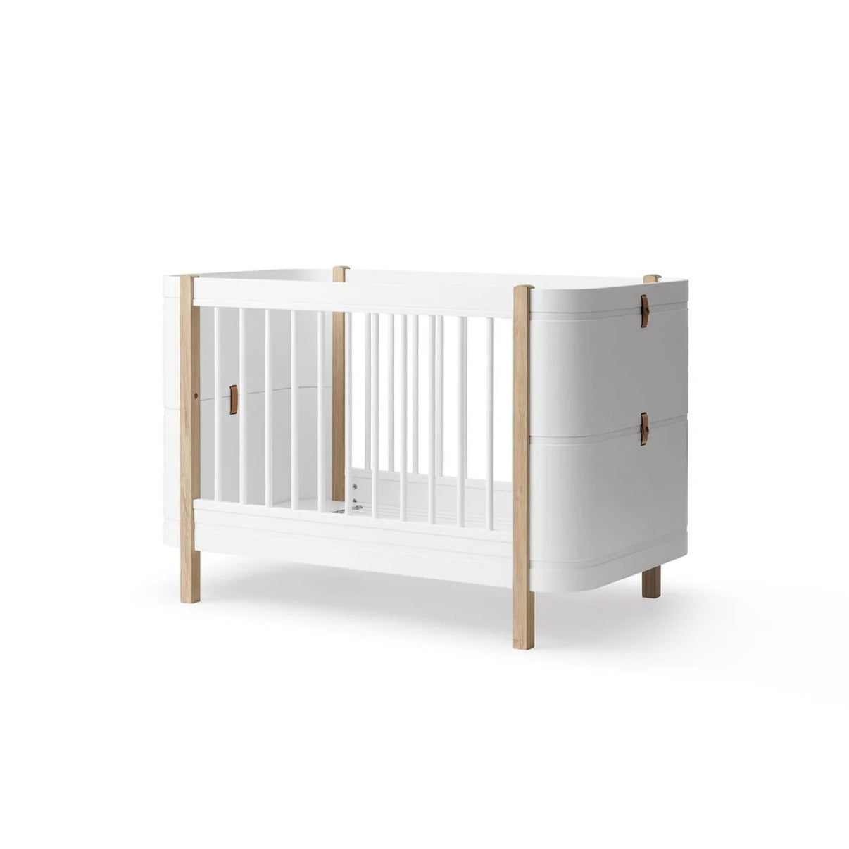 Oliver Furniture Wood Mini+ Cot Bed Incl. Junior Kit - White/Oak