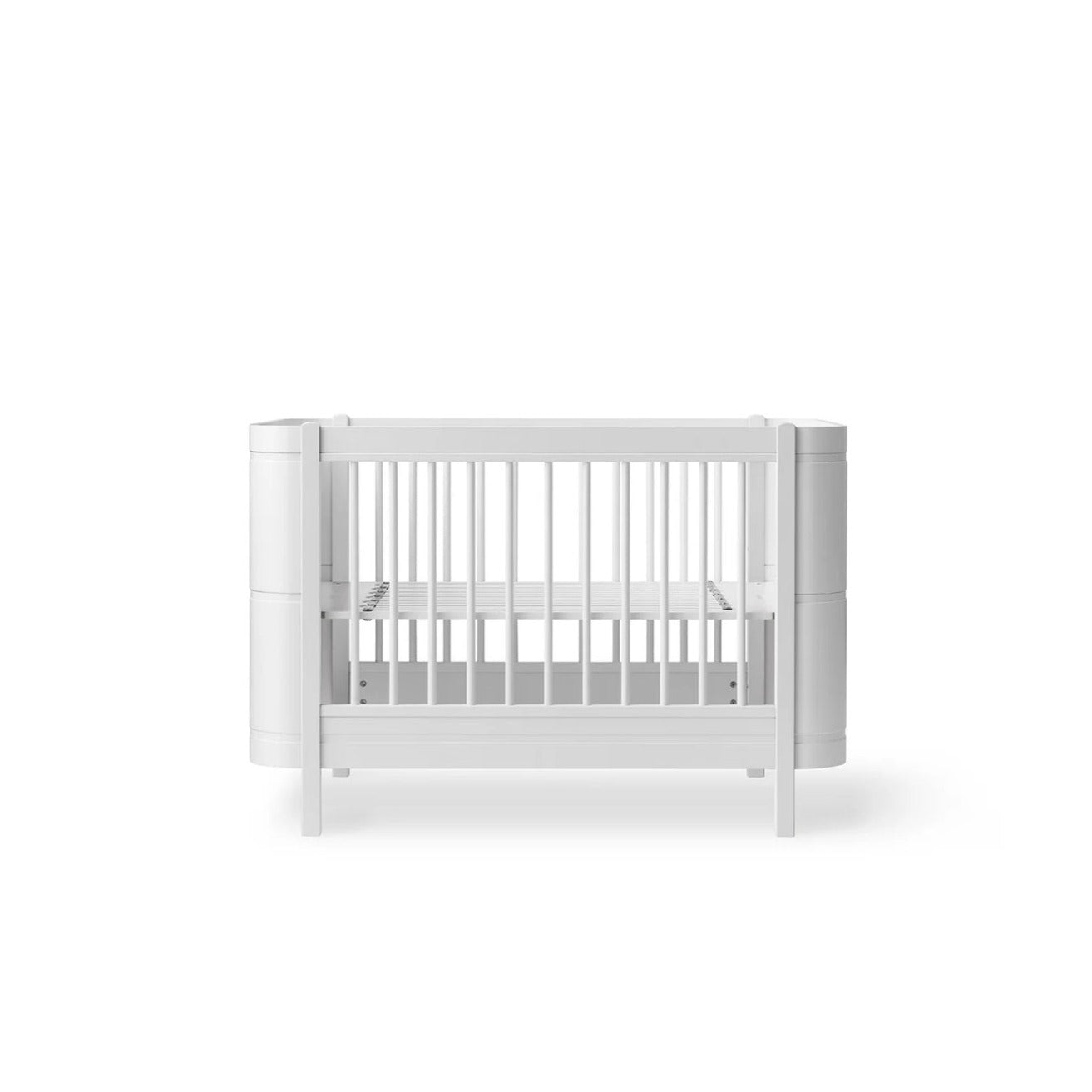 Oliver Furniture Wood Mini+ Cot Bed Incl. Junior Kit - White