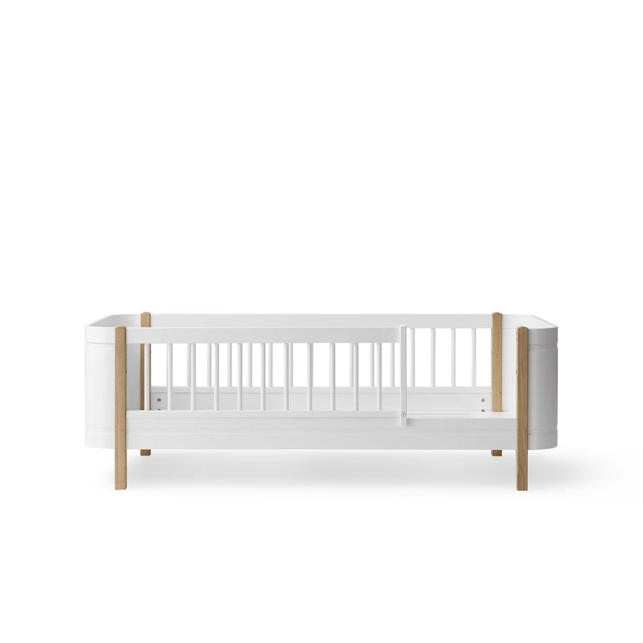 Oliver Furniture Wood Mini+ Junior Bed - White/Oak