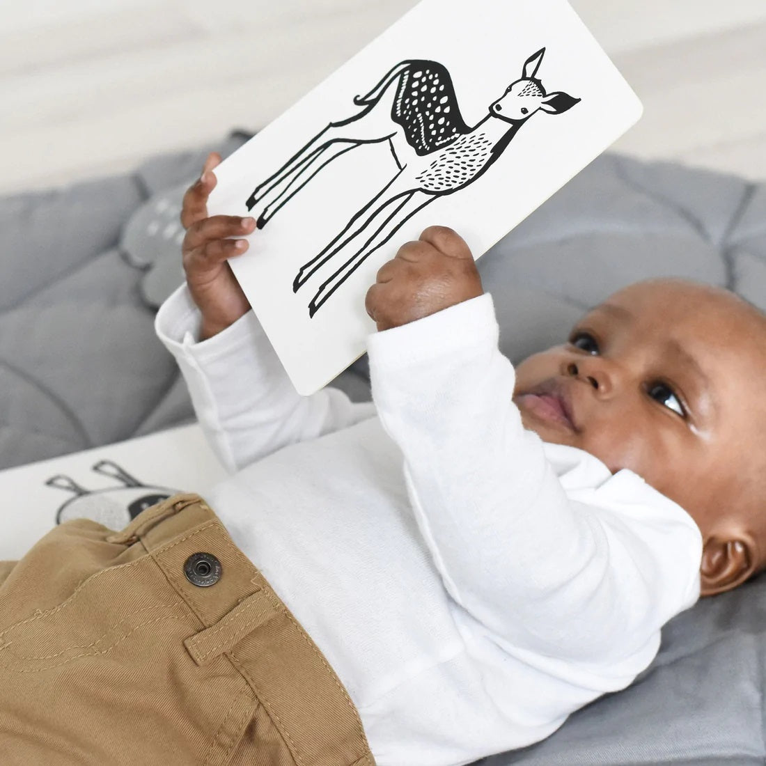 Wee Gallery Art Cards for Baby - Black & White