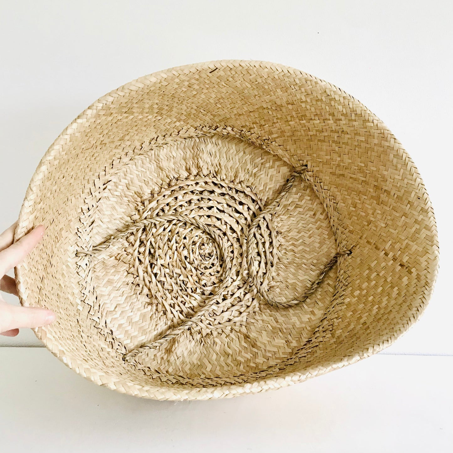 Bellybambino Plain Seagrass Basket - Extra Large