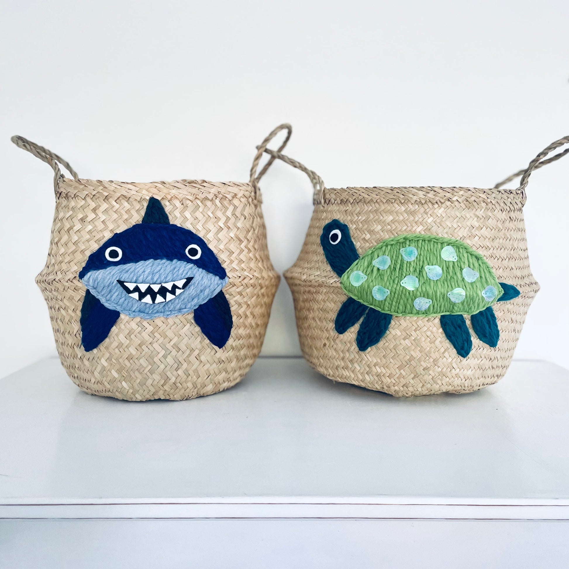 Bellybambino Green Sea Turtle Seagrass Basket - Large