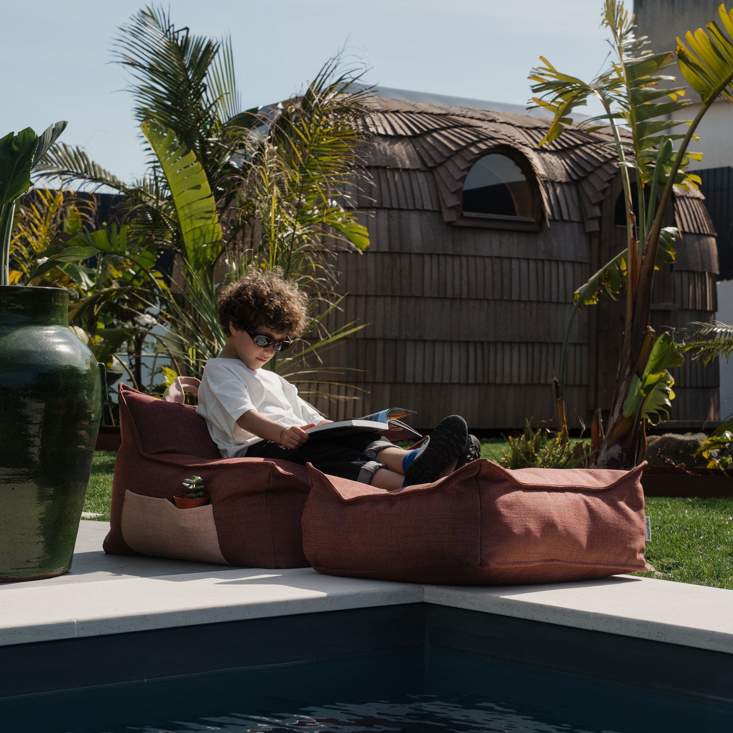 Wigiwama Outdoor Beanbag Chair - Pomegranate