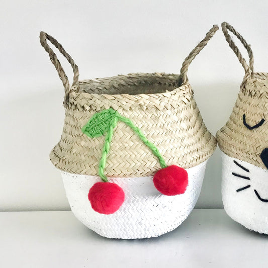 Bellybambino White Cherry Red Seagrass Basket - Small
