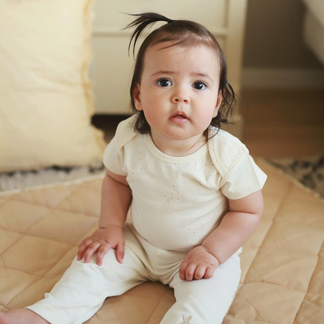 Avery Row Organic Printed Baby Bodysuit - Wild Chamomile