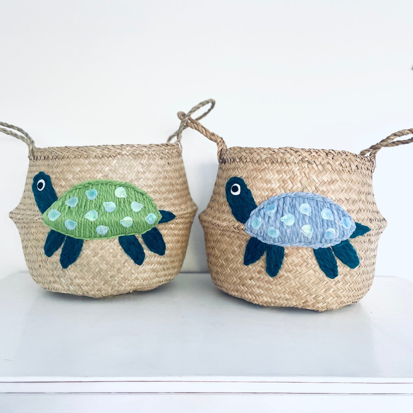 Bellybambino Green Sea Turtle Seagrass Basket - Large