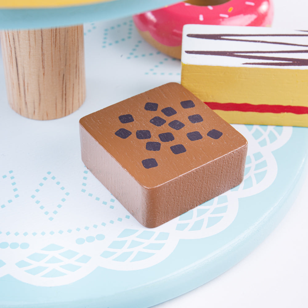 Bigjigs Wooden Cake Stand With Cakes